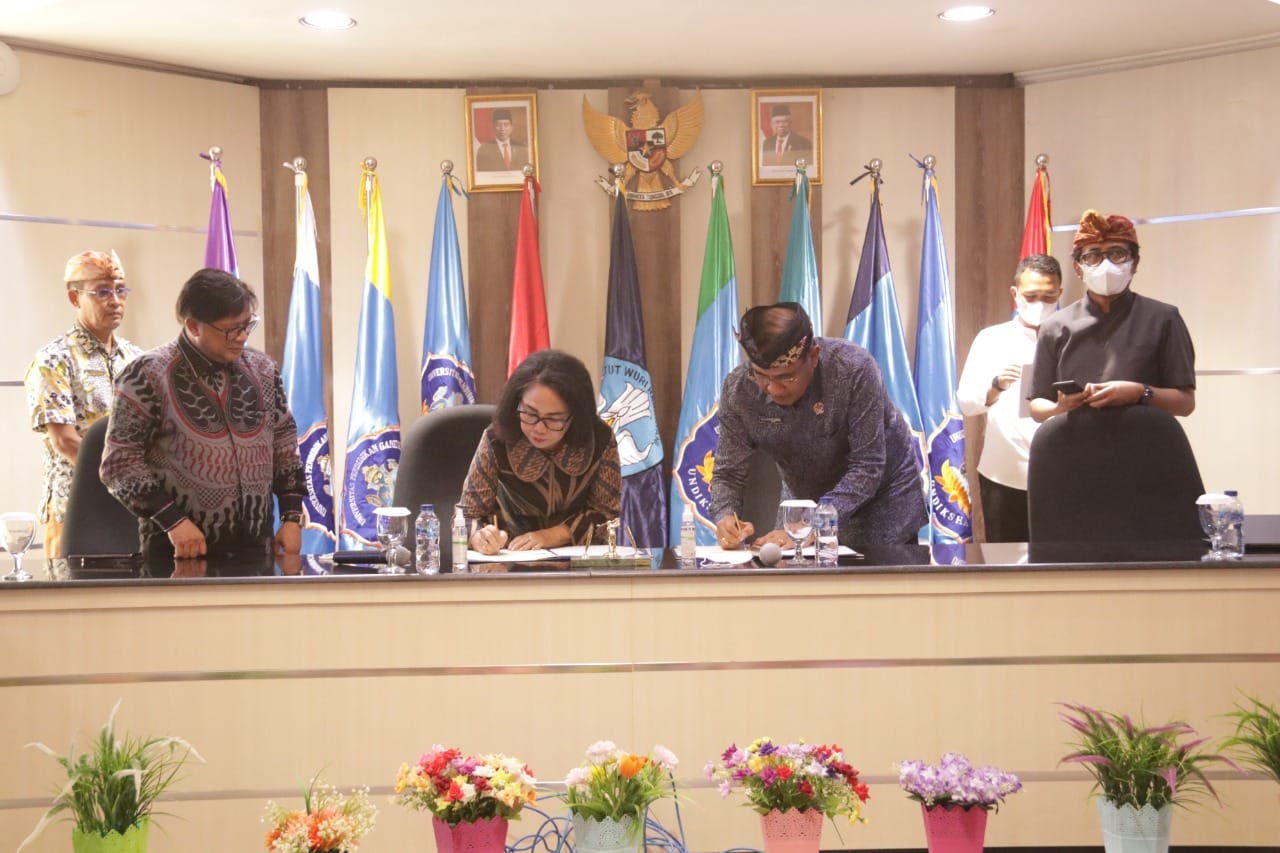 Teken PKS, Unima – Undiksha Perkuat Kolaborasi Implementasi MBKM