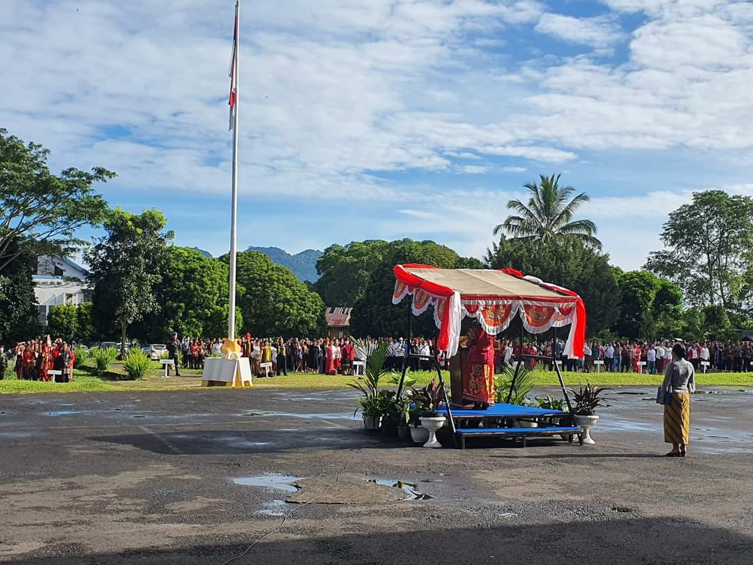Rektor Deitje Katuuk Pimpin Upacara Detik-detik Proklamasi di Kampus Unima