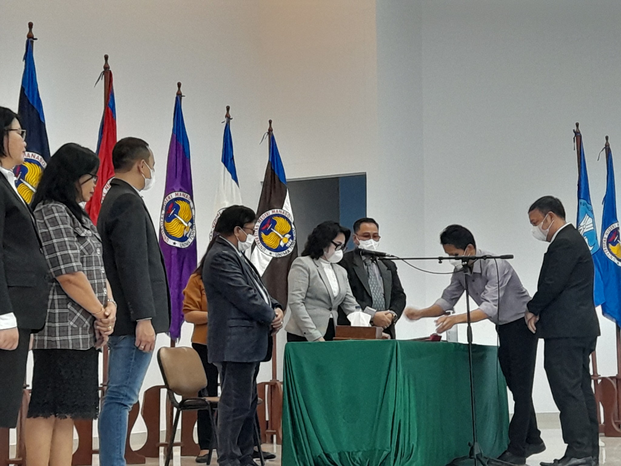 Lantik Sejumlah Pejabat, Prof Dei Tegaskan Hasil 100 Hari Kerja