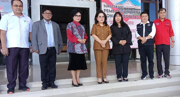 Usai Teken MoU Dengan Rektor Unima, Tamuntuan Berharap Listrik Tenaga Surya & Arus Hadir di Sangihe