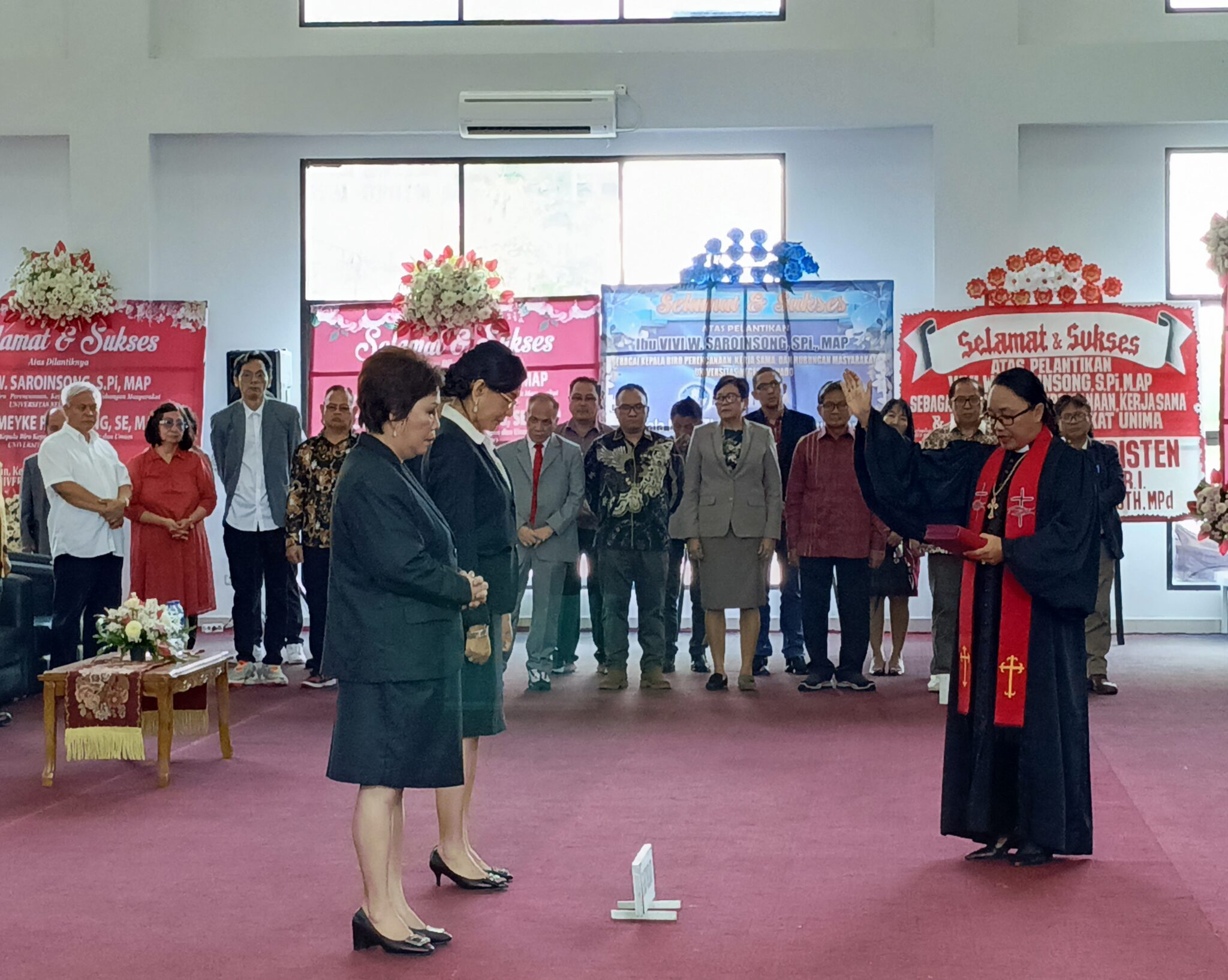 Sah, Rektor Unima Lantik Vivi dan Joudia Jabat Kepala Biro