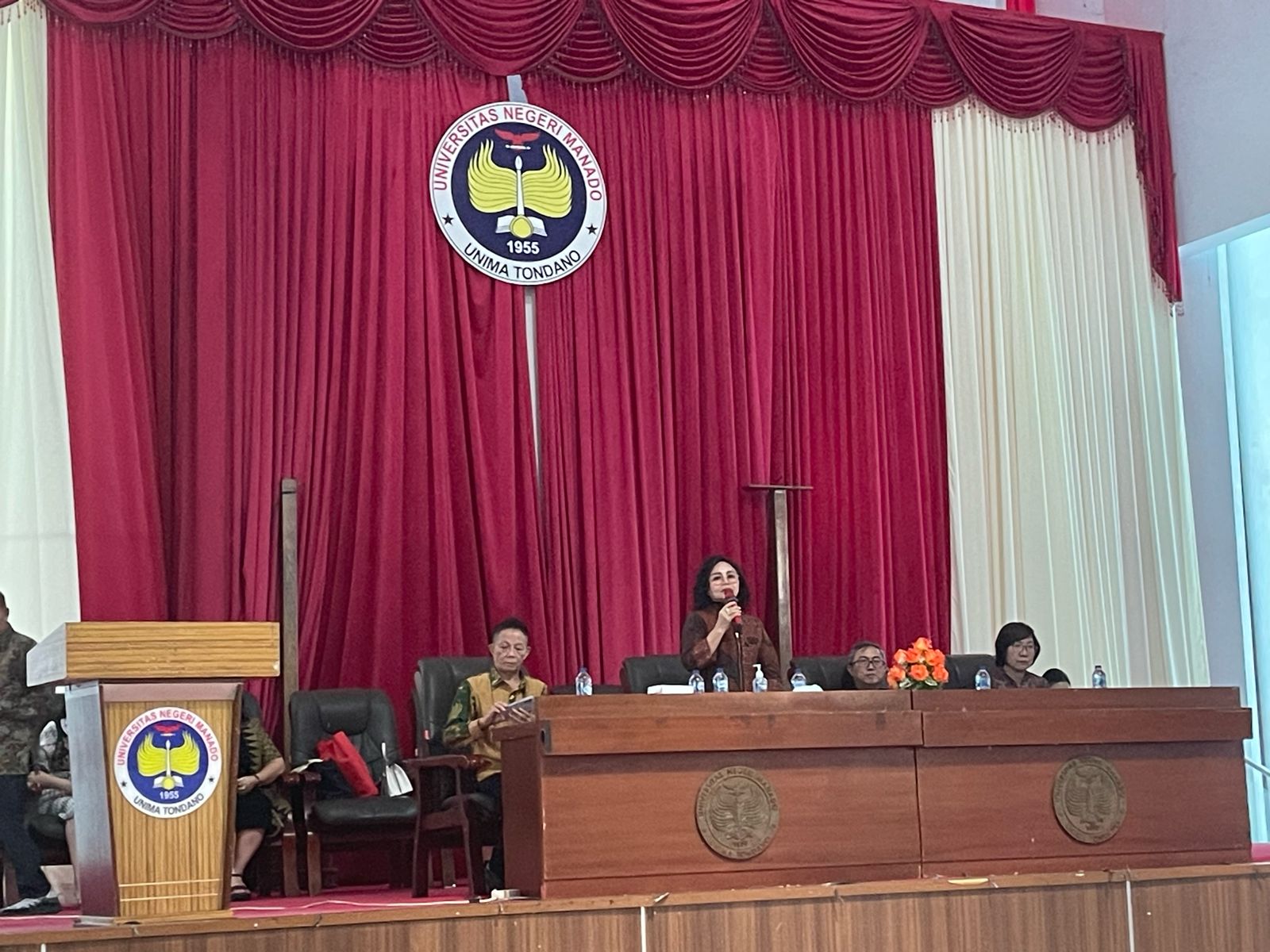 Konsentrasi Tingkatkan Kualitas Pendidikan di Sulut, Rektor Unima Lepas 633 Mahasiswa PPL dan PLP