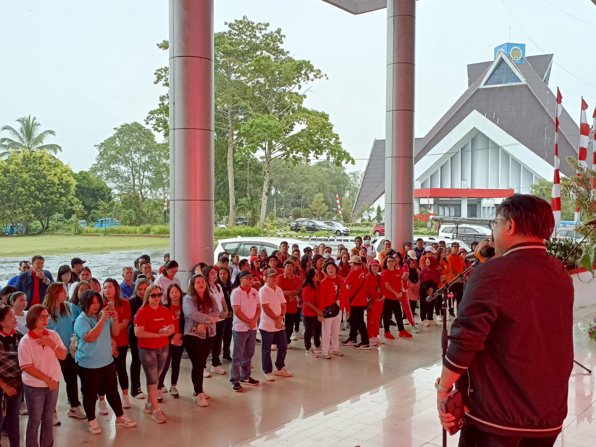 Meriahkan HUT Kemerdekaan RI ke 79 Tahun, Unima Gelar Senam Pagi dan Lomba Line Dance