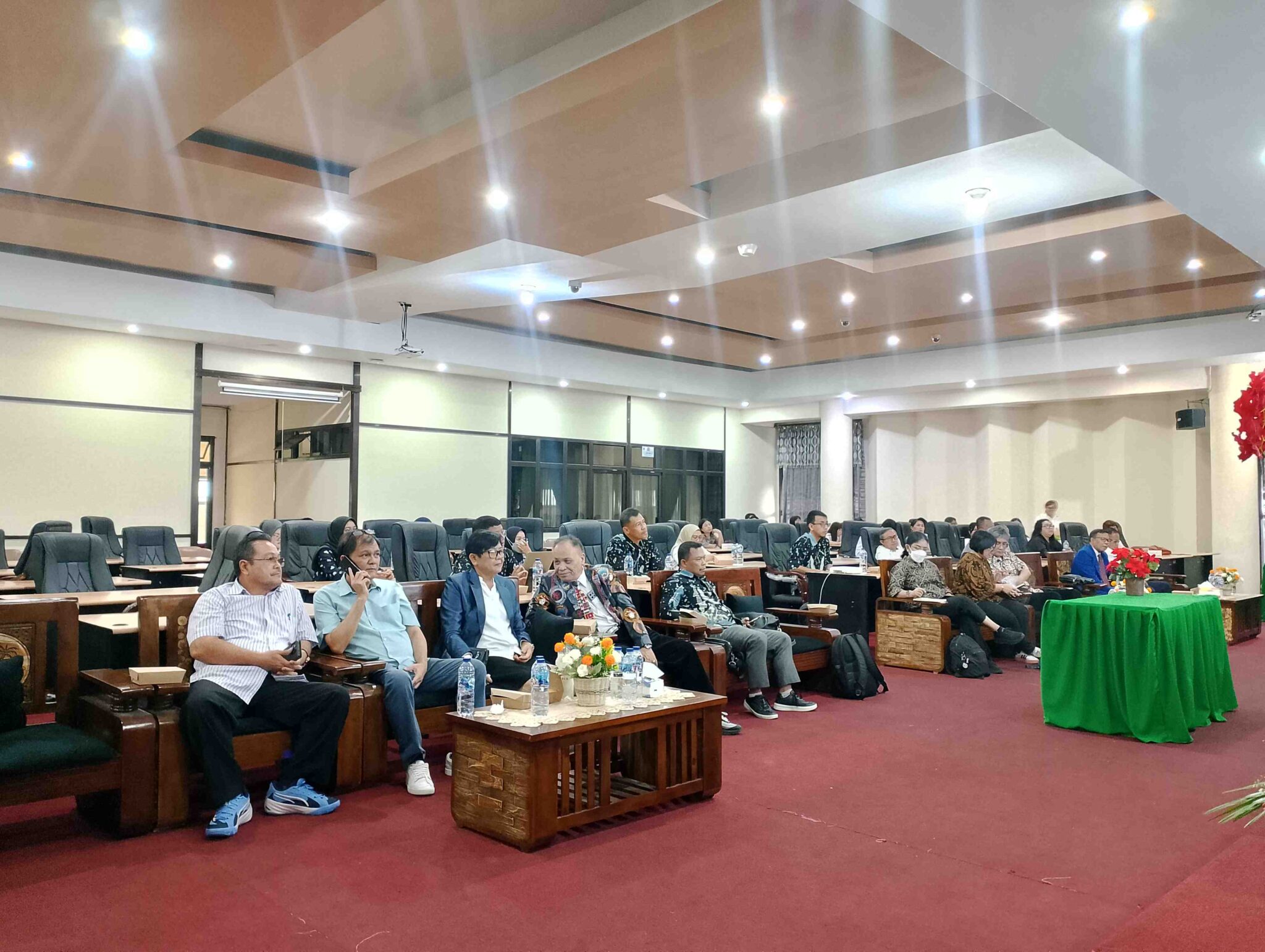 Unima Jajaki Kolaborasi Peningkatan IKU bersama UPN “Veteran” Jakarta