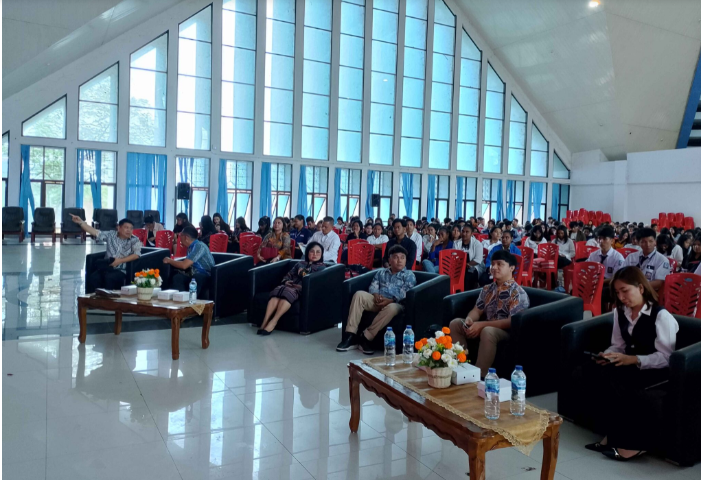 Hadiri Kuliah Umum dan Deklarasi Rembuk Pemuda Sulut, Rektor Deitje: Pemuda adalah agen perubahan