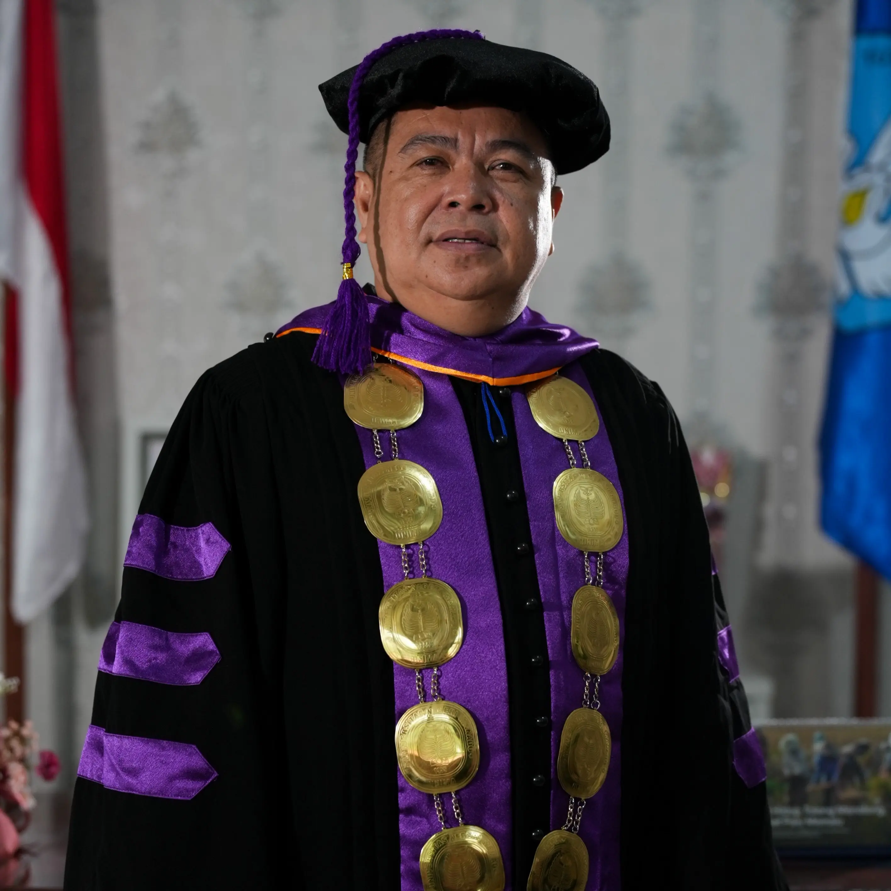 Prof. Dr. Donal Matheos Ratu, M.Hum